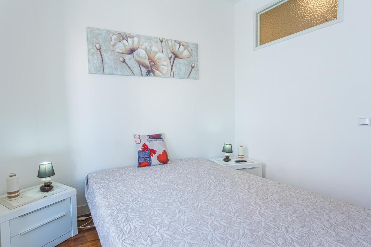 T3 Carvalho Laranjo Mabilde Apartamento Nazaré Exterior foto